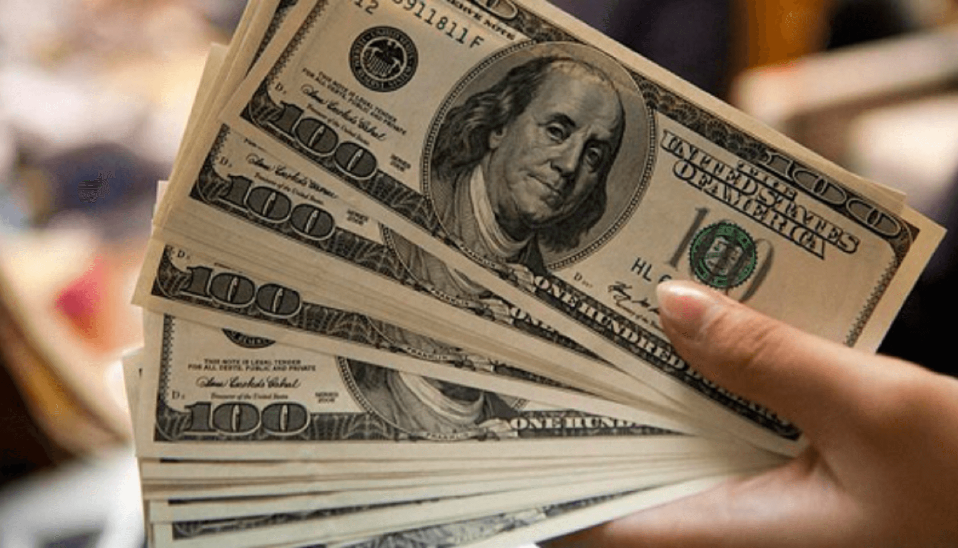 Dólar fecha a R$ 4,92 e Bolsa é melhor investimento de novembro