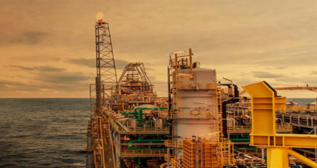 Dommo (DMMO3) produz 44.548 barris de petróleo no Campo de Tubarão Martelo em março