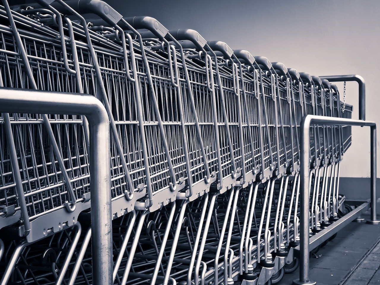 Vendas nos supermercados reduzem na passagem de janeiro para abril