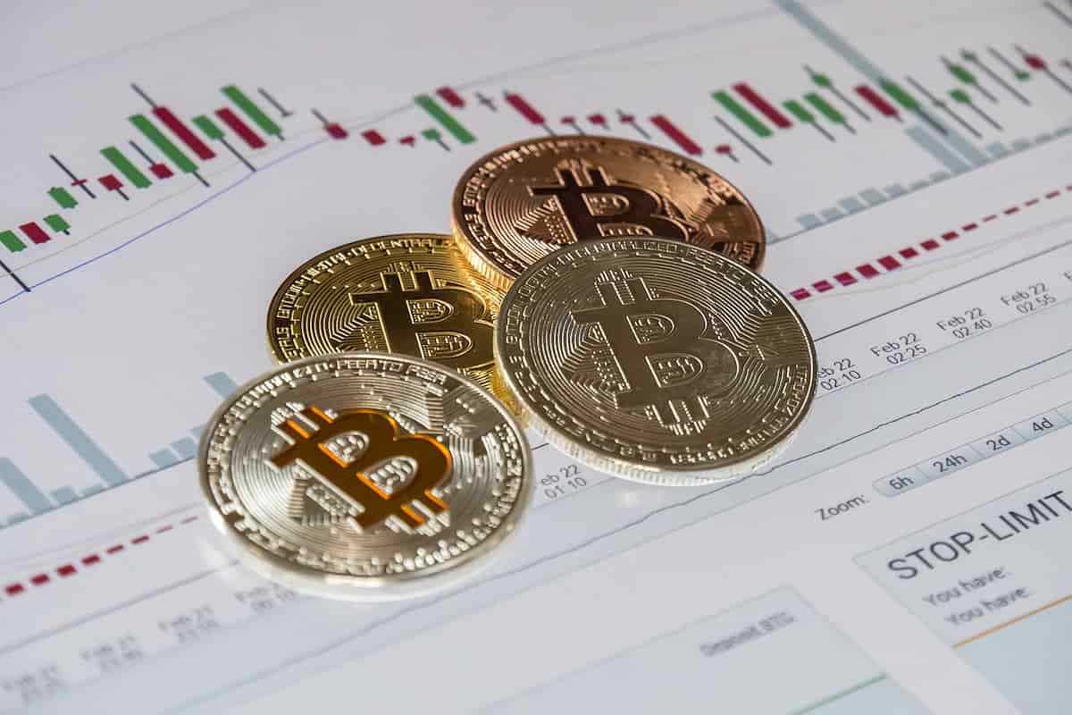 bitcoin moeda acima de gráfico