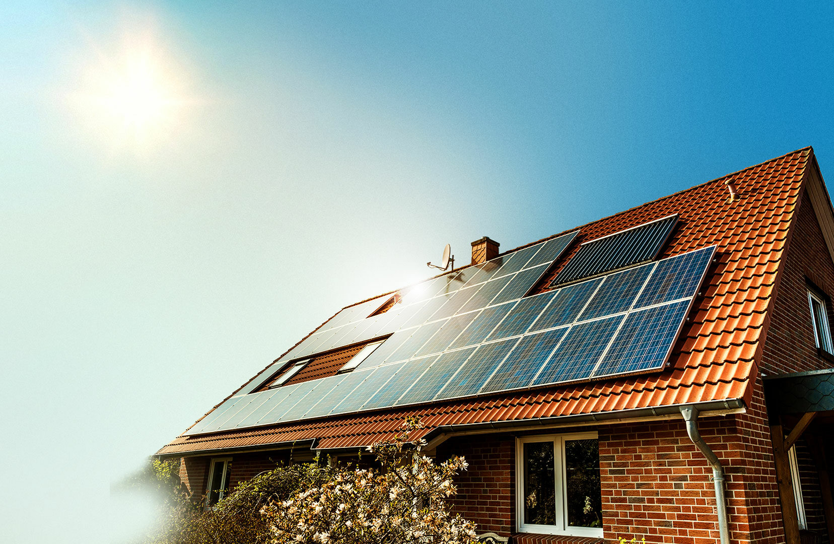 Câmara aprova projeto que garante subsídio de energia solar até 2045; entenda o que muda
