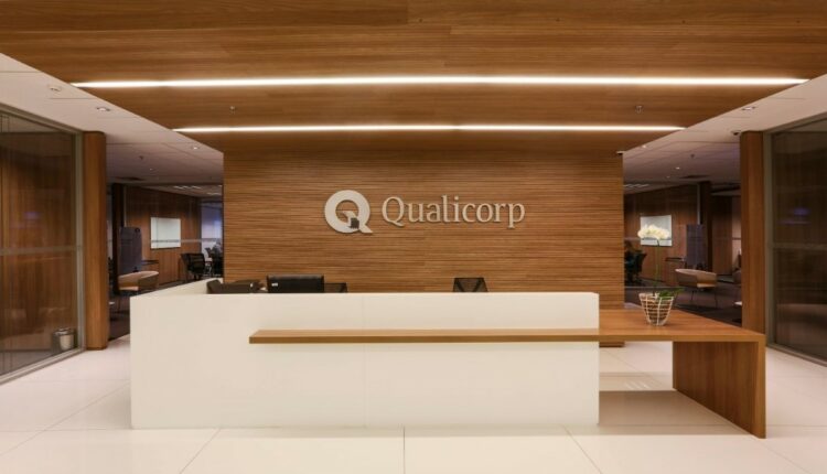 Em dia amargo na Bolsa, ações da Qualicorp (QUAL3) caem mais de 15% após divulgação dos lucros