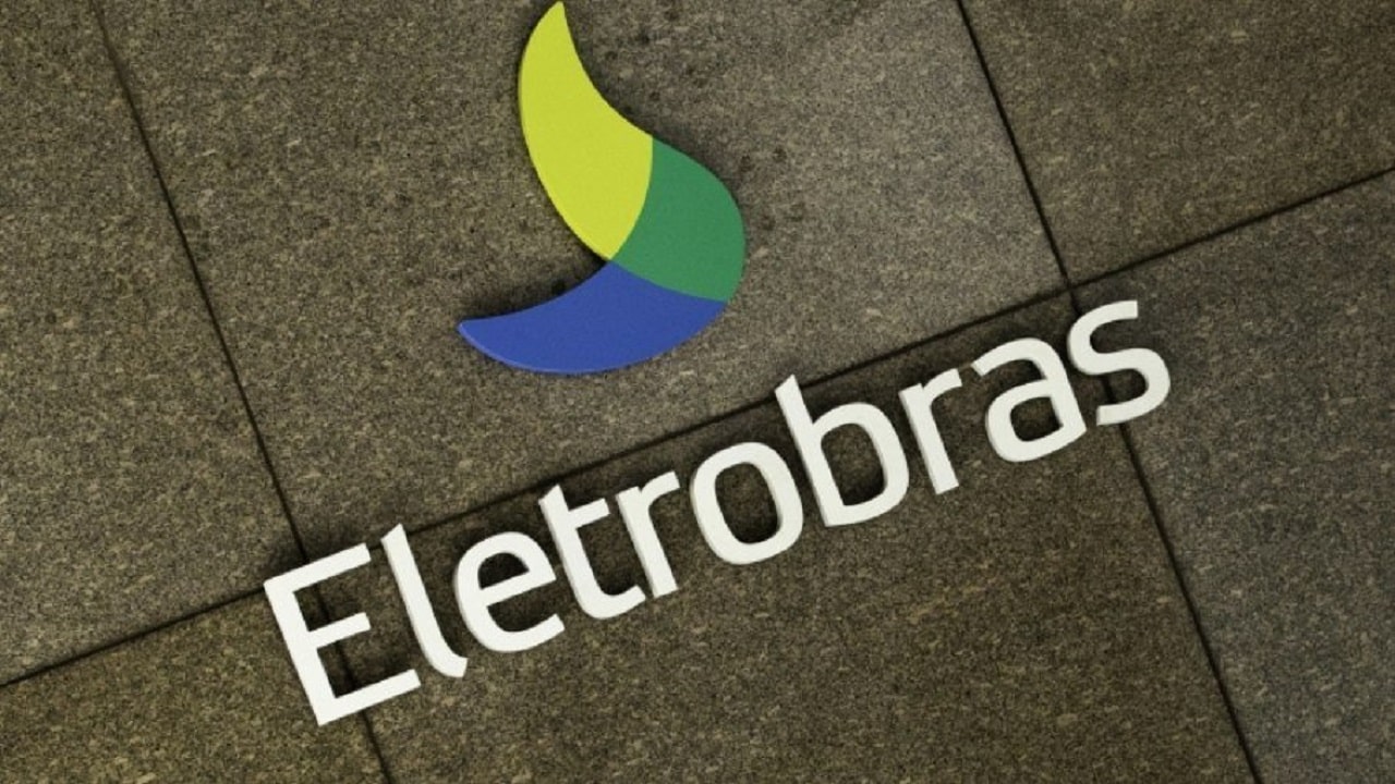 Petrobras (PETR4) fecha com Eletrobras (ELET3)