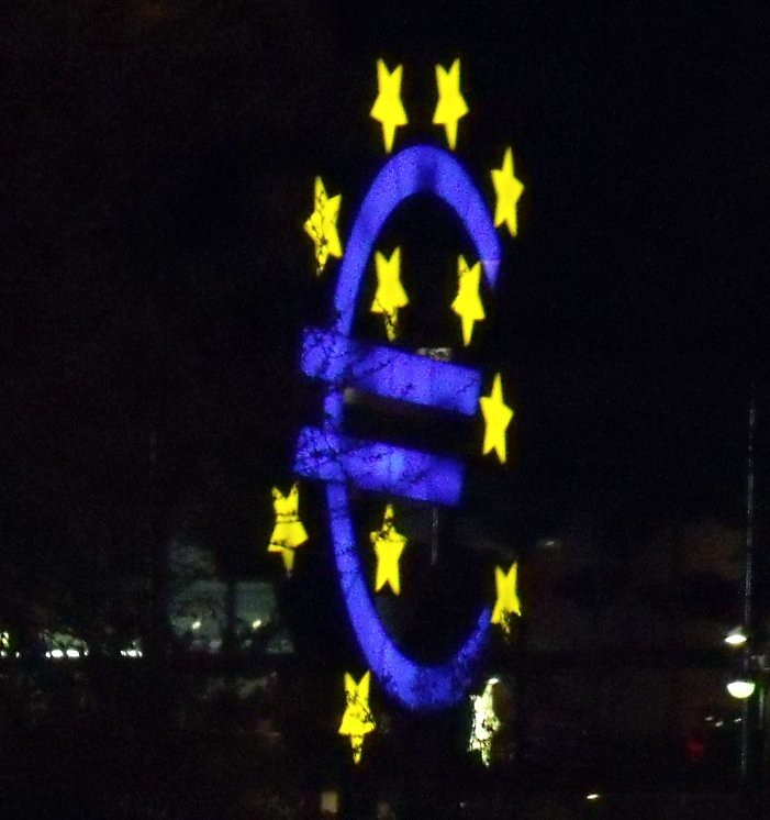 Bolsas da Europa ficam no azul