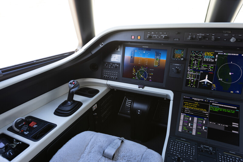 Embraer (EMBR3) lança novo simulador